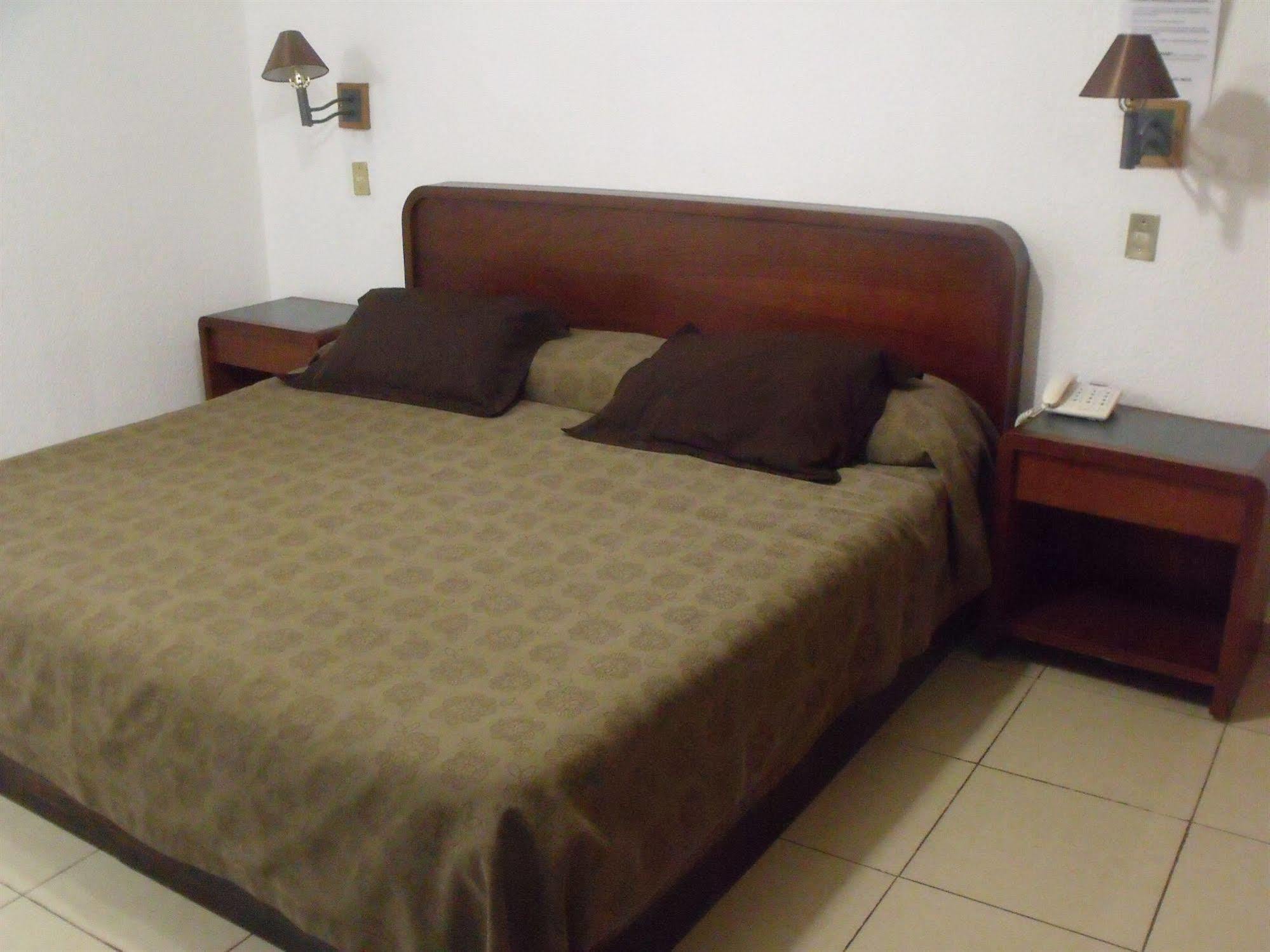 Hotel Santa Lucia Del Bosque San Luis Potosí Extérieur photo